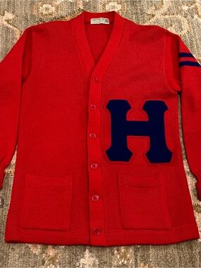 Hutchinson Blue Dragons Award Sweater Imperial Men’s Size 40 Red 100% Wool-Flaws